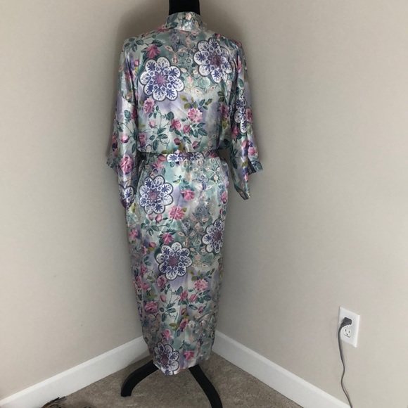 Vintage California Dynasty robe - Picture 2 of 7